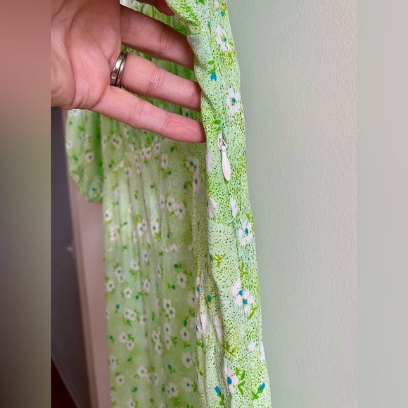 Faithful the Brand Lira Midi Dress in Merci Floral Print - Picture 5 of 9